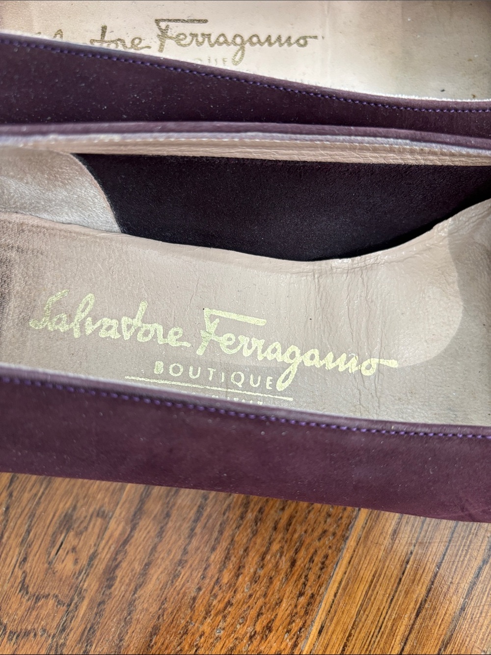 Salvatore Ferragamo Burgundy Suede Vara Bow Flats with Gold Buckle - Picture 2 of 6